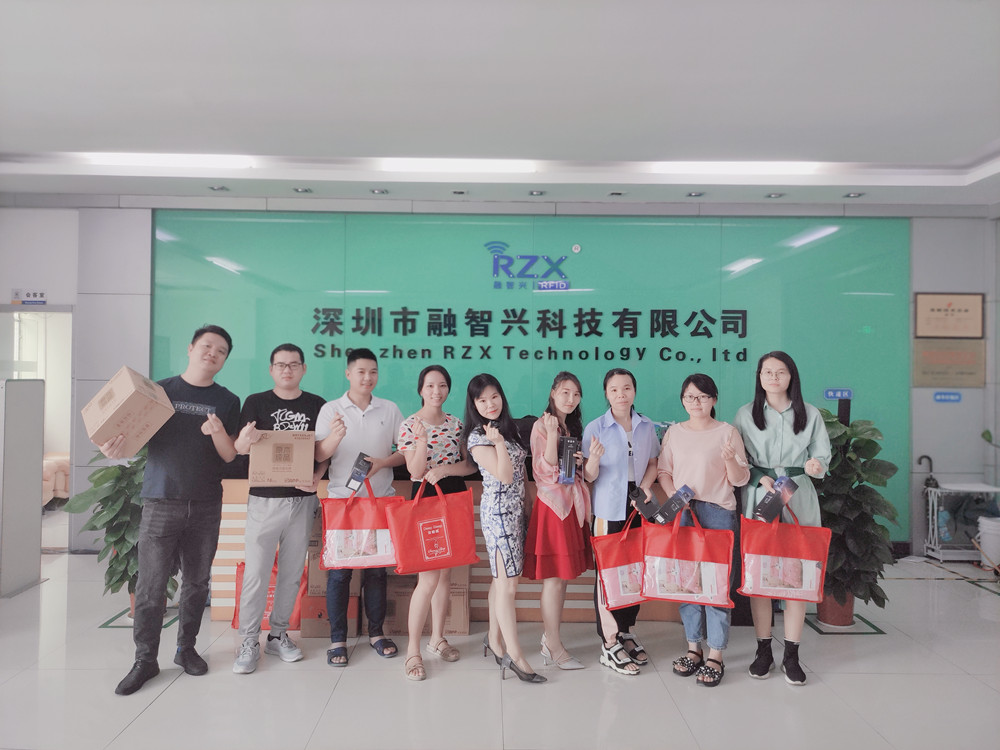 融智興科技｜2021年一季度員工生日禮品發放活動